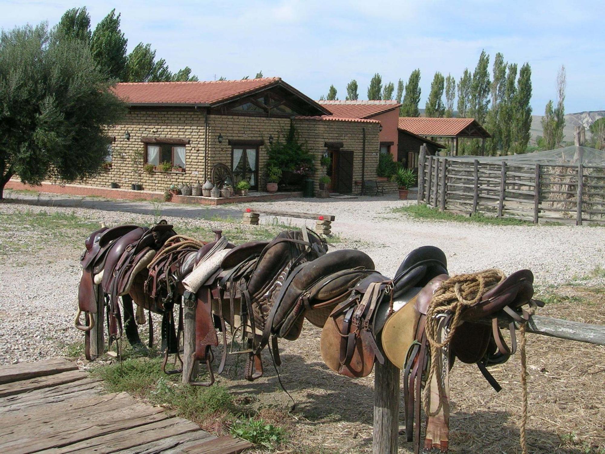 Casale Farnesiana B&B Tarquinia Buitenkant foto