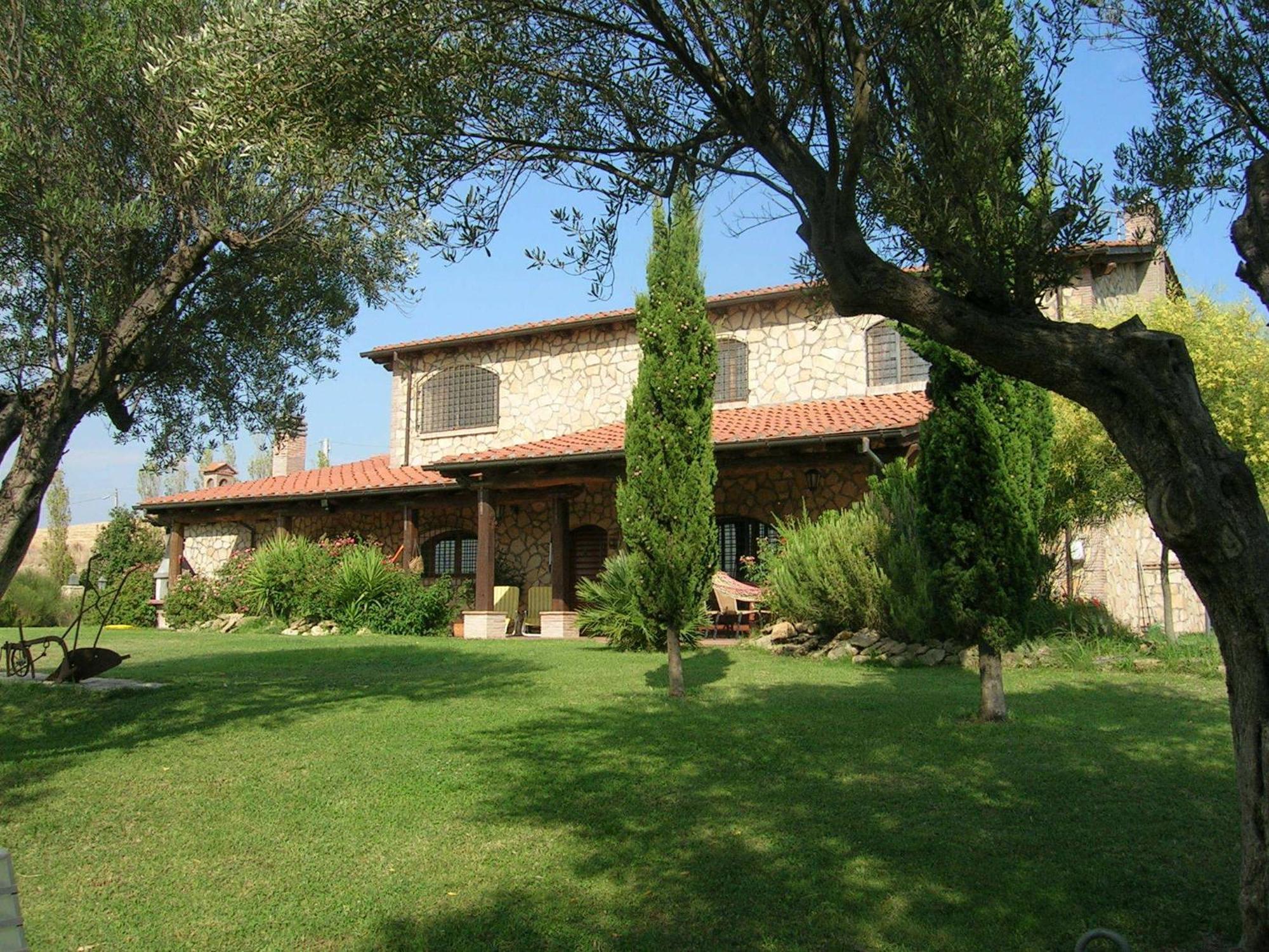 Casale Farnesiana B&B Tarquinia Buitenkant foto