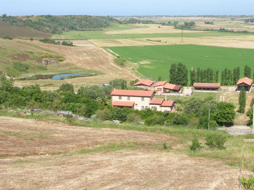 Casale Farnesiana B&B Tarquinia Buitenkant foto