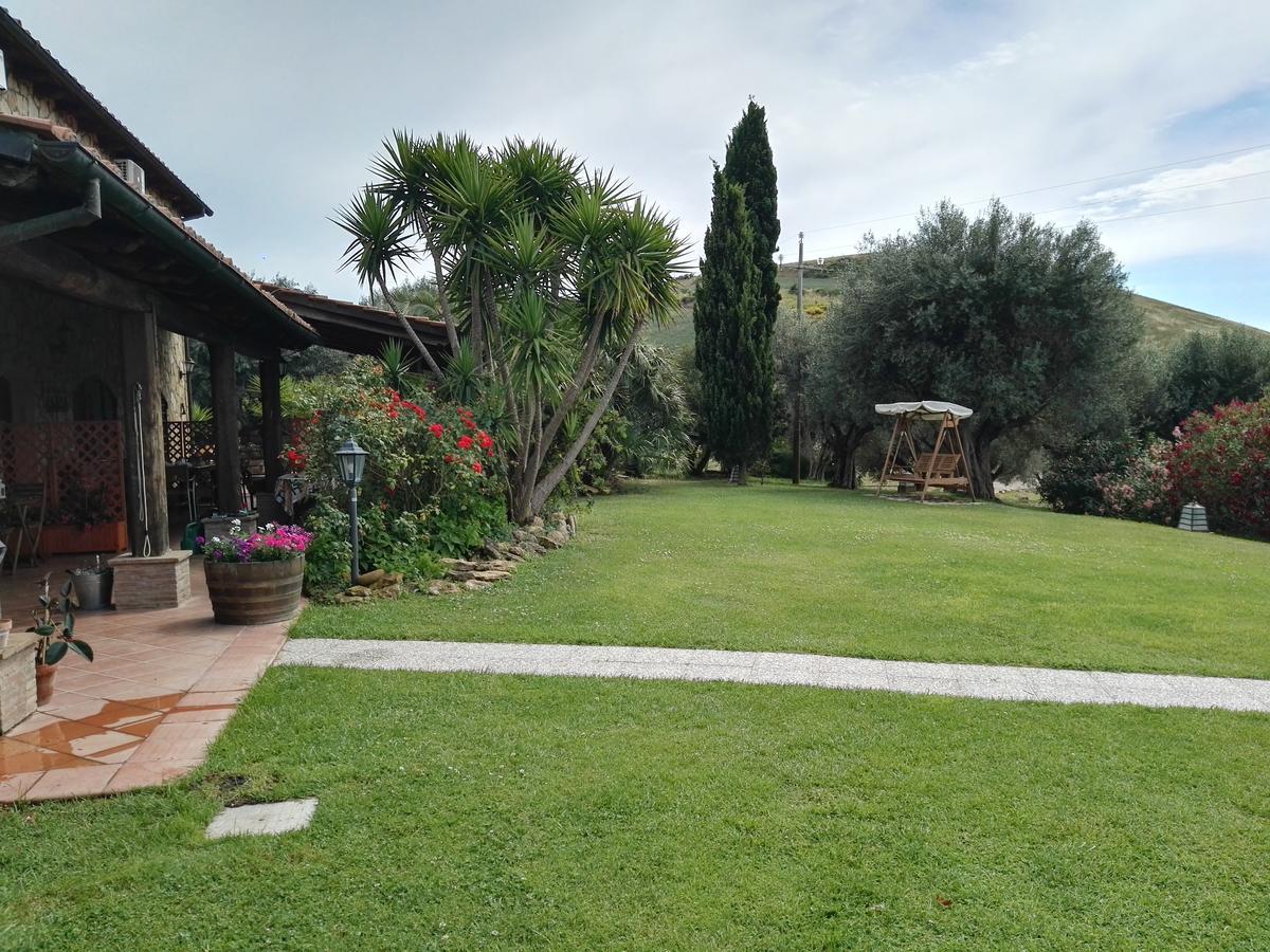 Casale Farnesiana B&B Tarquinia Buitenkant foto