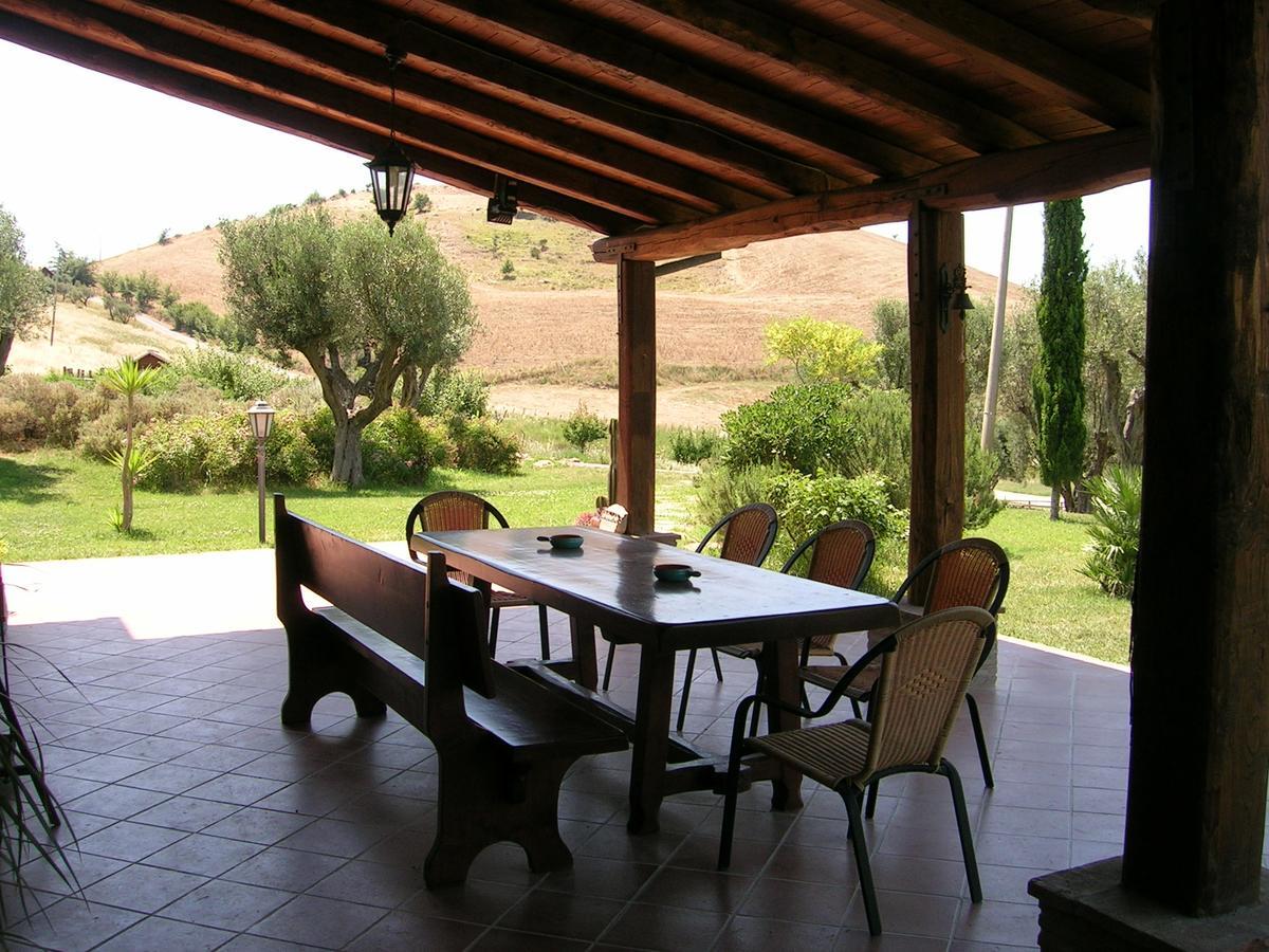 Casale Farnesiana B&B Tarquinia Buitenkant foto